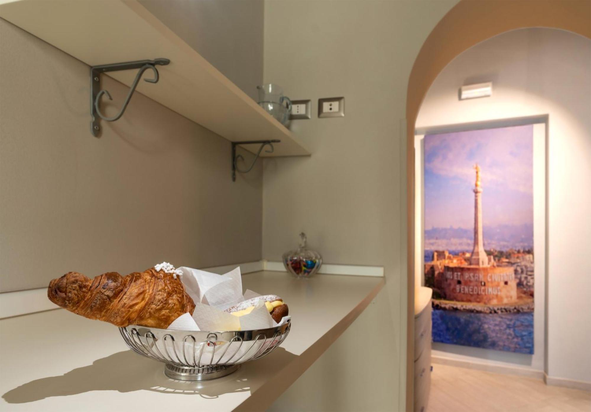 Conte Cavour Hotel Messina Exterior photo